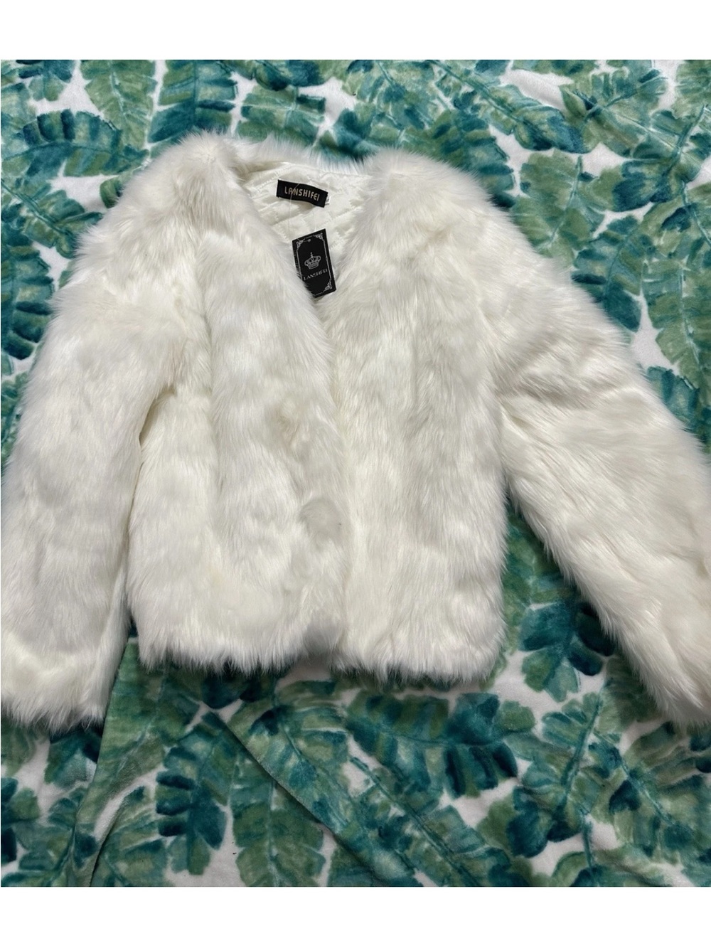 Lanshifei Faux Fur Coat,S,NWT